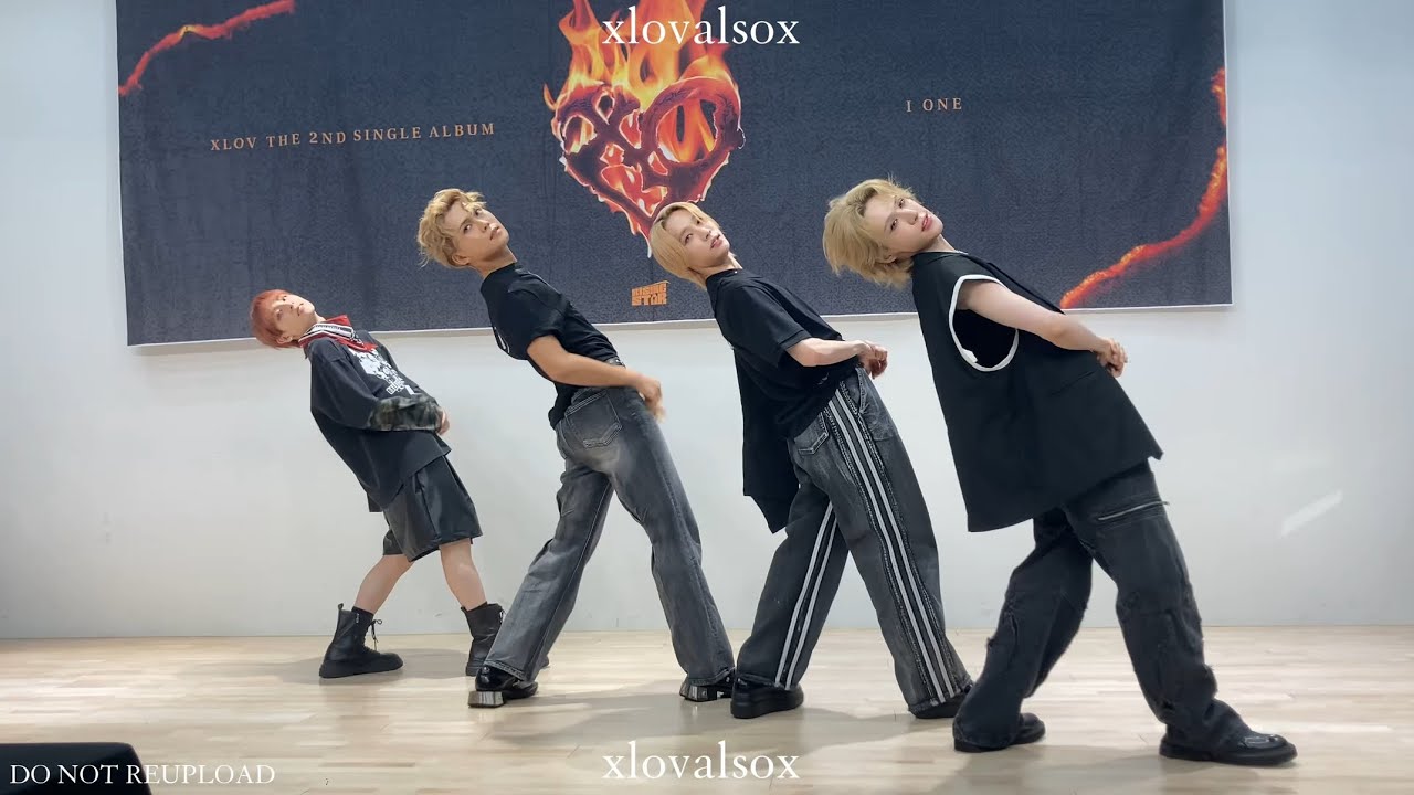 XLOV (엑스러브) - BIZNESS 250706 Fansign Performance Fullcam