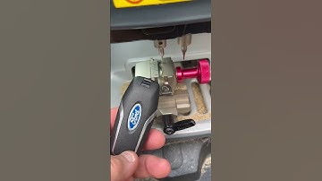 Ford S-Max emergency remote key blade #locksmithplymouth #autolocksmith #locksmith decoding