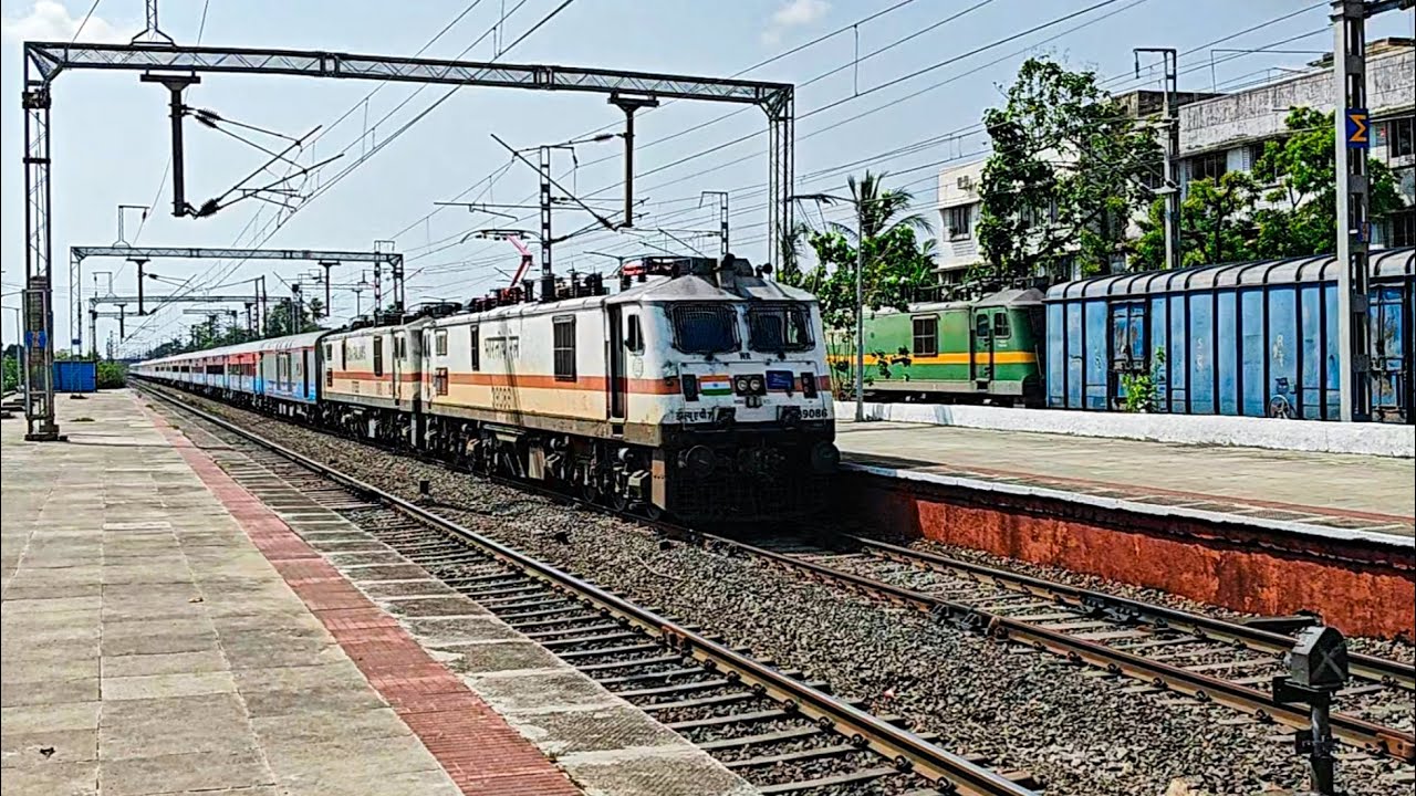 🤯 DEADLY Twin WAP7 Swaraj + Rajdhani + Vande Bharat + Duronto and More Trains Strikes at 130 KMPH