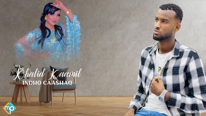 külotsiz chiroyli yalangoch qizlar