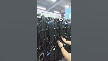 The modules of this LED display are very flexible and can be formed into a ring#eagerled #ledscreen