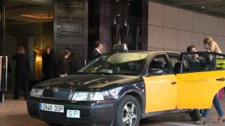Peter Greenberg Travel Tip | Foreign Transaction Fees | Presented by MedjetHorizon