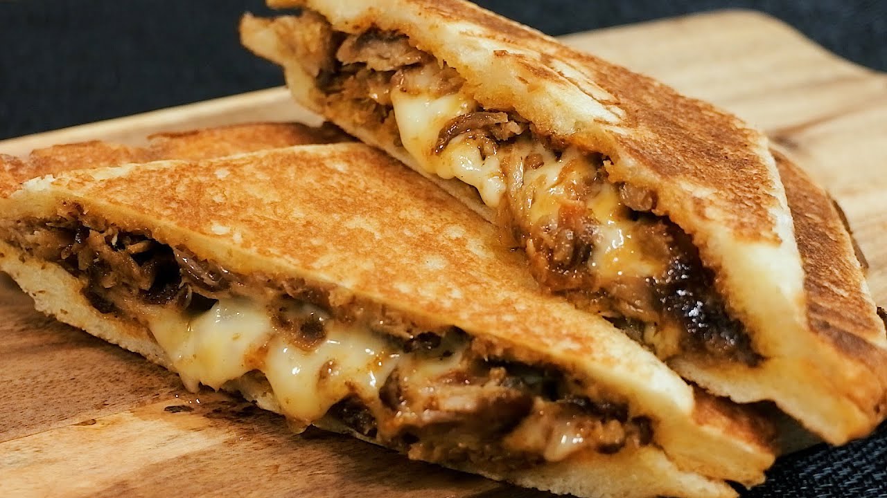 プルドポークのピクルススライダーのレシピ