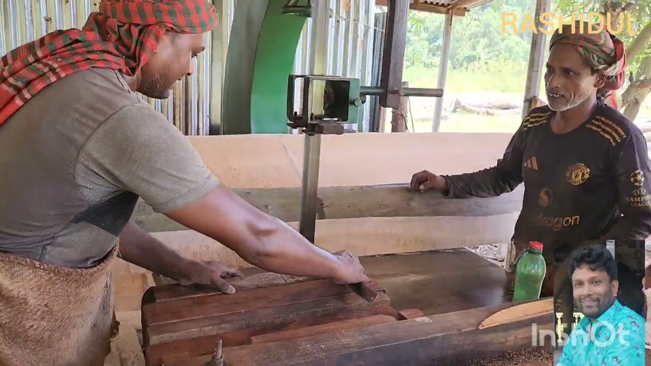 স মিলে কিভাবে বড় বড় কাঠফারাই করে 