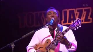 George Benson - Love Ballad Guitar \u0026 Voice Solo