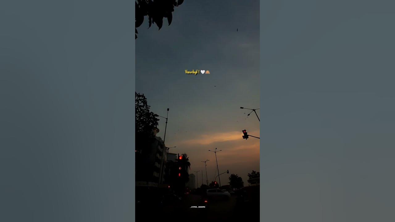 Suttum vizhi sudarey👀🤍#tamillovesong #song #songwhatsappstatus #love #boysstatus