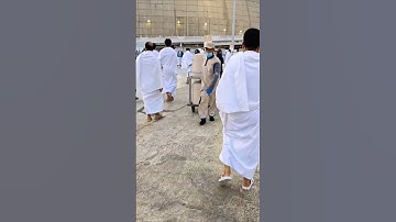 💜🫶 Introducing the "VitaWear SmartBand," a next-generation wearable gadget