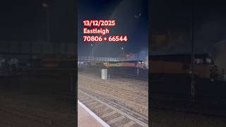 70806 and 66544 continue their late night manoeuvres around Eastleigh #train #trainspotting #railway