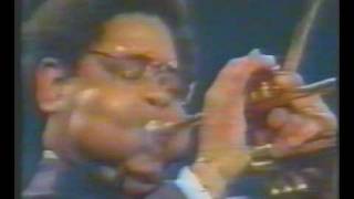 Oscar Peterson trio w/Dizzy Gillespie - Autumn leaves chords