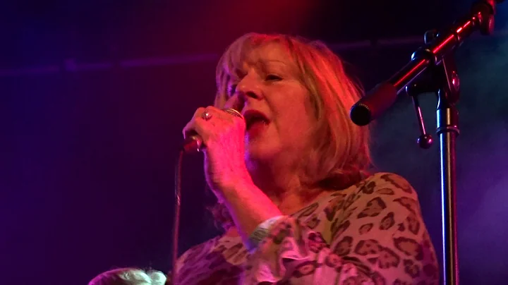 Kast Off Kinks - Stop Your Sobbing (Debi Doss on l...