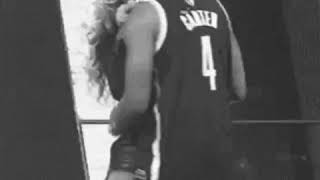 Beyoncé & Jay-Z Hug