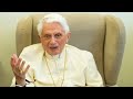 Rezemos por Bento XVI que caminha para o fim de sua vida terrena