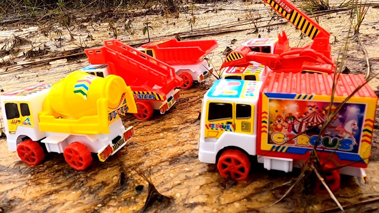 Mencari mainan  mobil  Box mobil  truk mobil  molen  YouTube