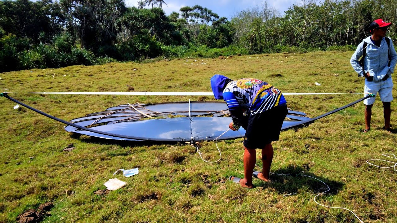 LAYANGAN JAN KURANG AJAR TERBANG PERDANA NYIKSO