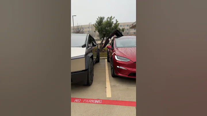 Will the Model X Doors Hit the Cybertruck?! 😳👀