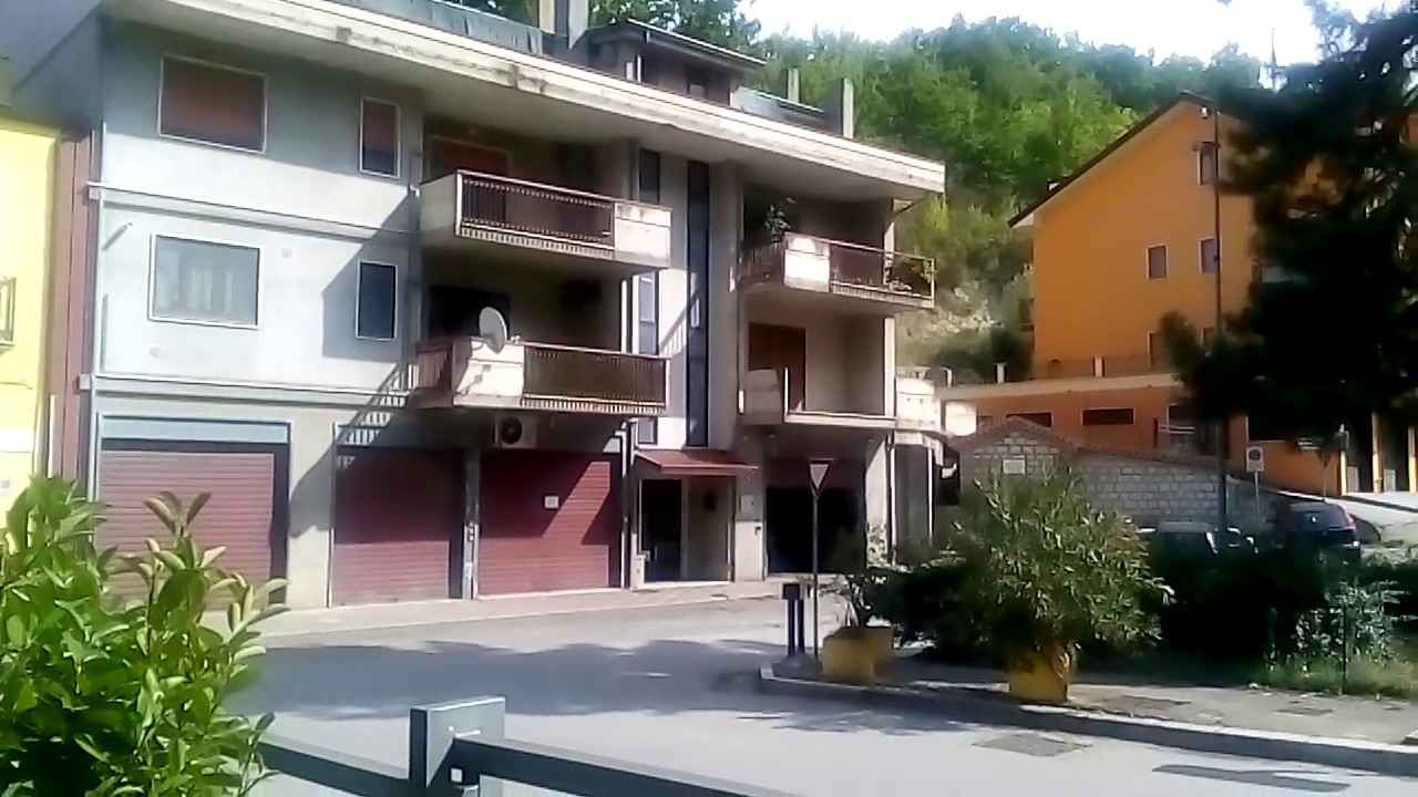 Benvenuti   a   Ruvo del Monte ( PZ ) - ITALIA    anno   2015