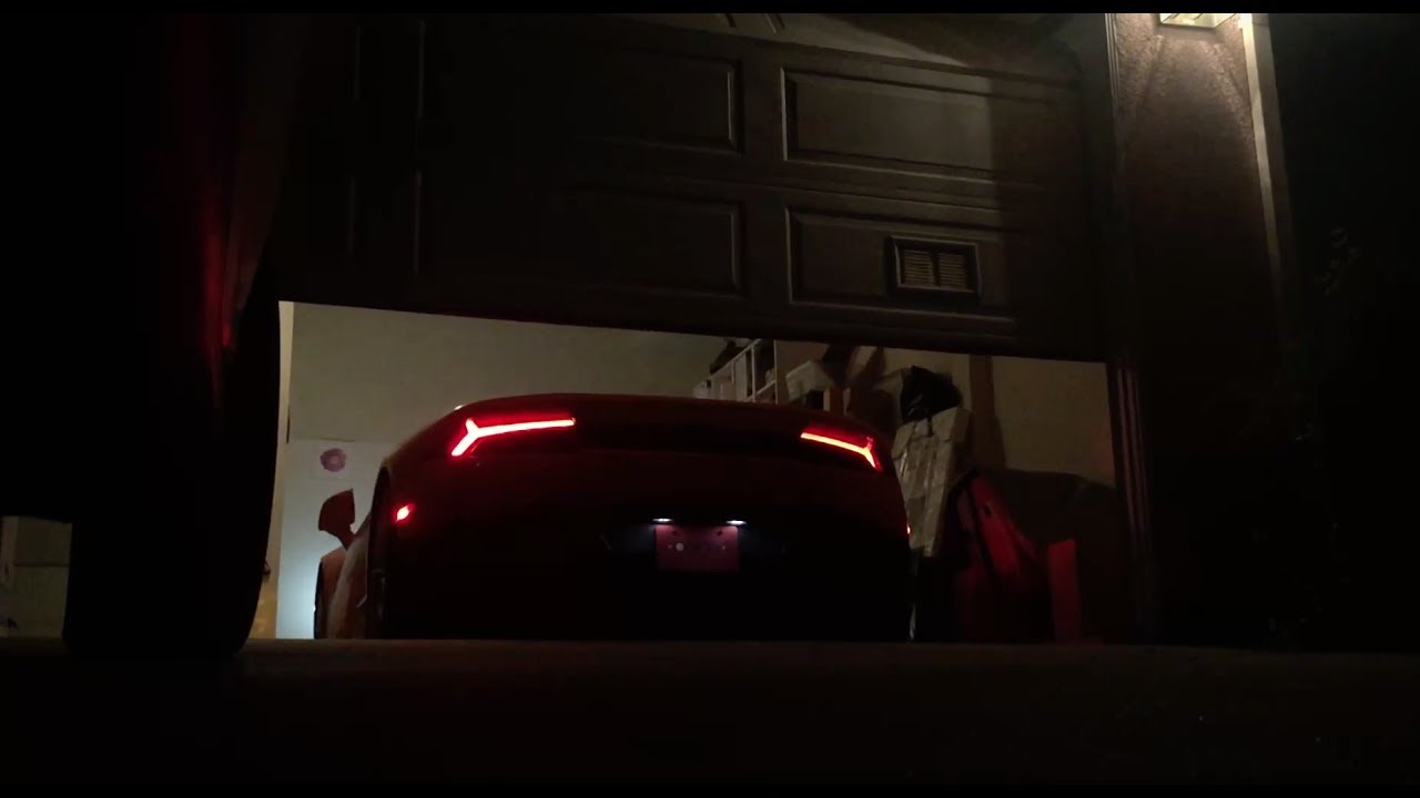 RACING a Lamborghini Huracan LP610 in Mexico at midnight CRAZY ACCELERATION POV + SOUND