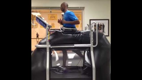 Kobe Bryan running at Alter-G