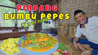 Memasak Pindang Bumbu Pepes di Gubuk Tepi Sungai
