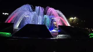 свето музыкальный фонтан  часы 28 апреля 2024.город уфа проспект