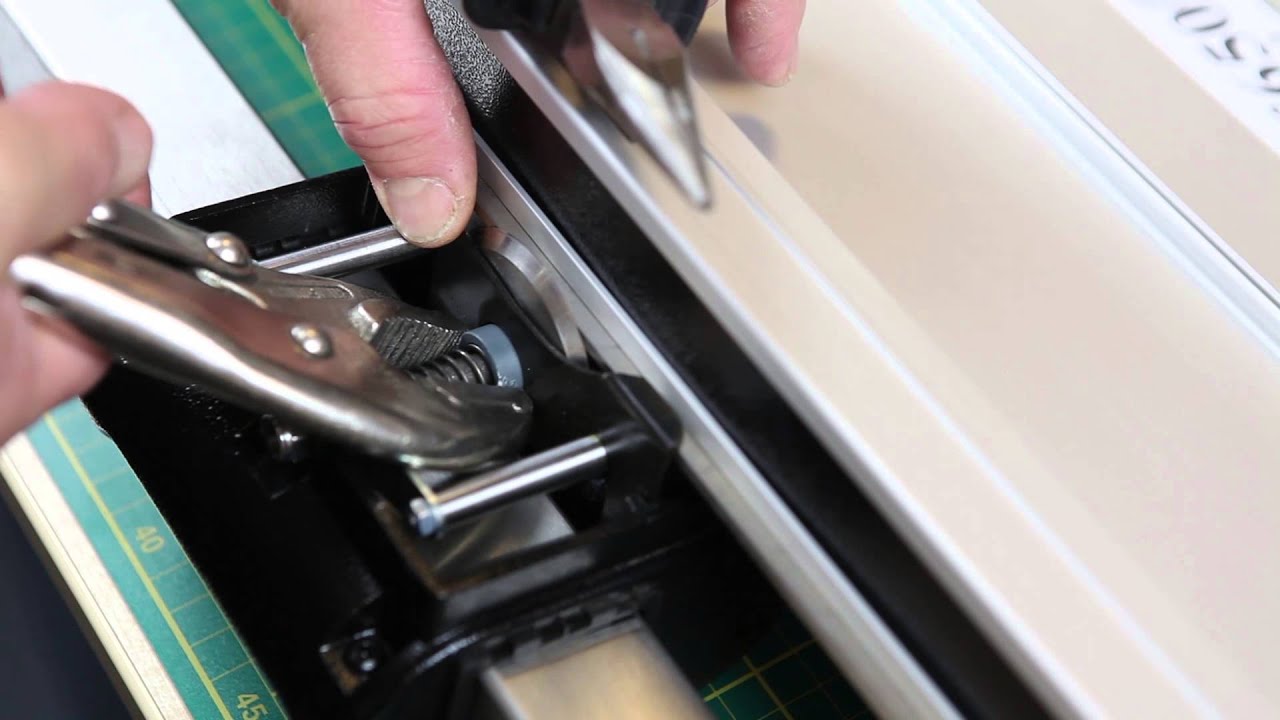 Rotatrim Technical series RCC plate removal / replacement