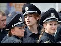 США 5418: Женщина-трудоголик. 45 лет - 20 лет службы в полиции. Чем заняться в Америке?