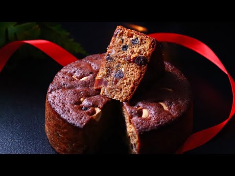 Video: Essence 07 Plum Cake Pitkäkestoinen Lipliner Review