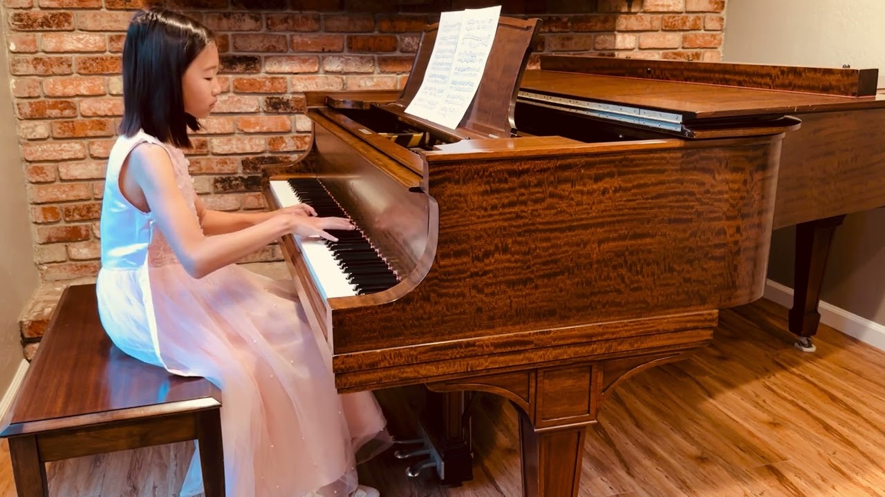 W. A. Mozart : Sonata in C Major, K. 545, 3rd movement | (Piano Cover) Stelly Fong, 10