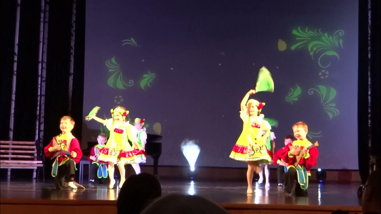 танец с балалайками в доу. костюмы для танца с балалайками. танец с балалайкой для средней группы. детский танец с балалайками. детский танец с балалайками.