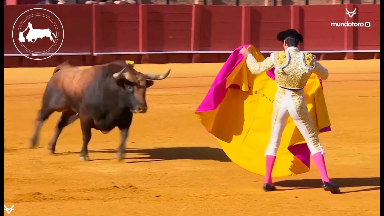 Miguel Ángel Perera, primer toro, Feria de Abril, Sevilla 20-04-2023