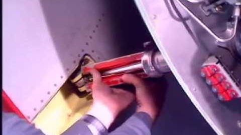 Airbus A320 CFM56 Manual Opening and Closing of Thrust Reverser Pivoting Door