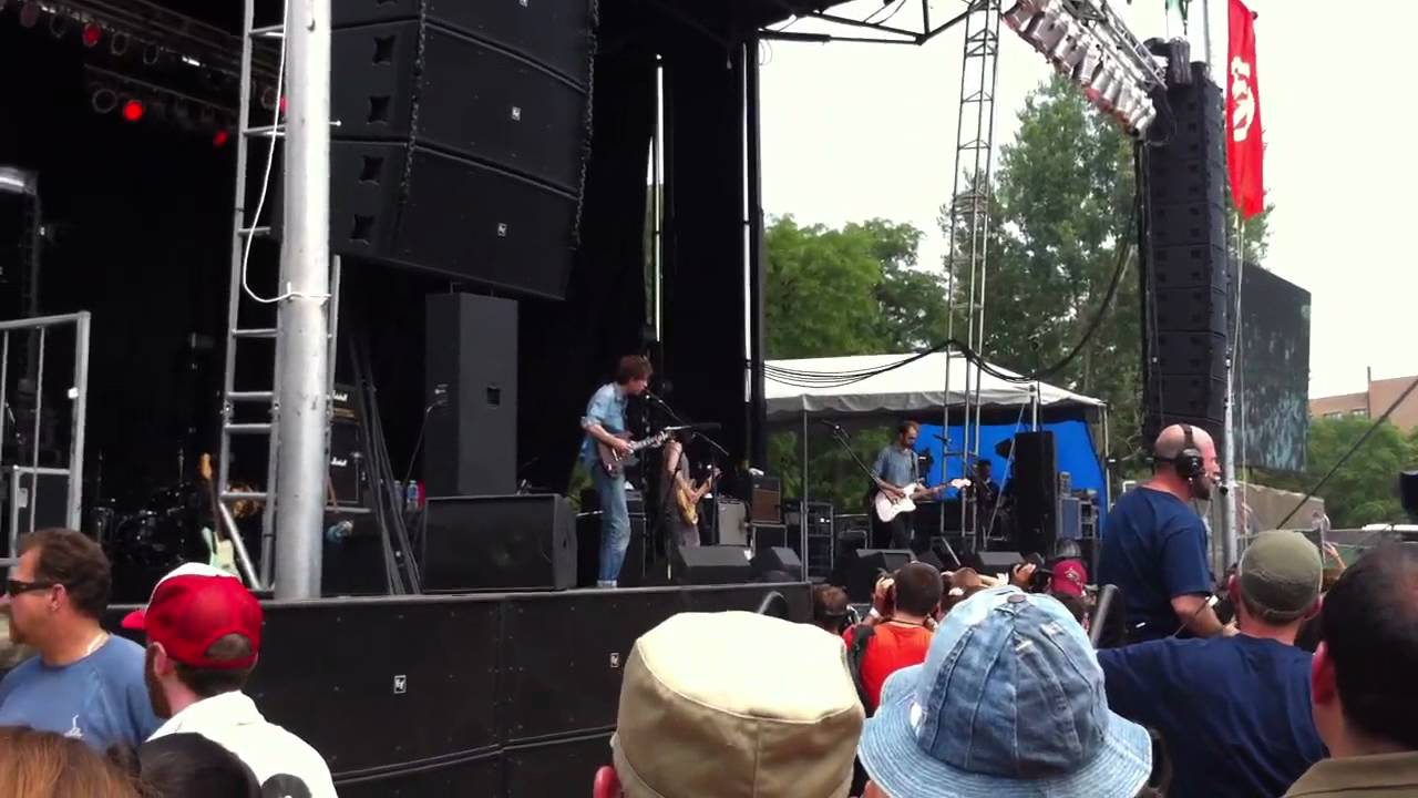 Yuck Get Away (Pitchfork Festival 2011) YouTube