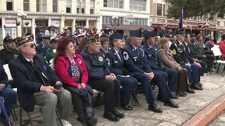Veterans honored in U.S. Military Veterans Parade downtown
