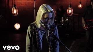 Bea Miller - Enemy Fire (Live from Serenity Studios) Resimi