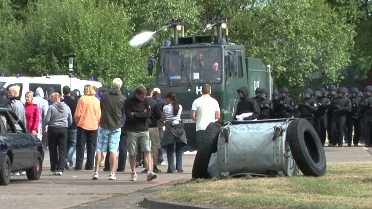 Fuldatal Spektakuläre Übungen beim Tag der offenen Tür der Bundespolizei YouTube Fuldatal Spektakuläre Übungen beim Tag der offenen Tür der Bundespolizei YouTube