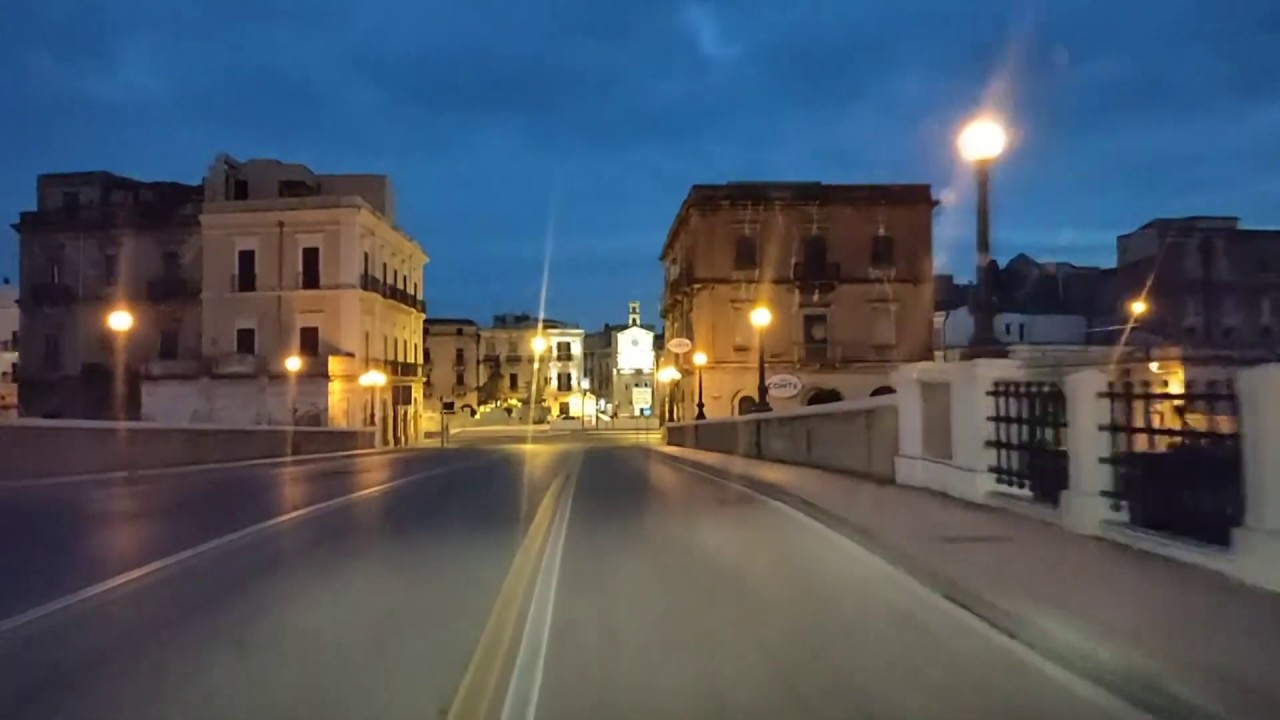 Falchi in azione in Città vecchia a Taranto, nei guai due uomini di Grottaglie