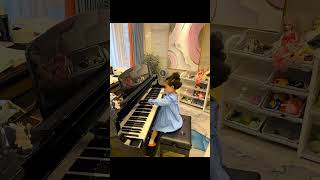 Amazing performance by a 5 year old student - Mariage Damour, Wedding Of Love, Richard Clayderman @PianoSheetMusic