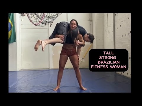 Lift Carry By Tall Strong 💪 woman  |Tallvv|tall woman |lift carry | Lift and carry |tall