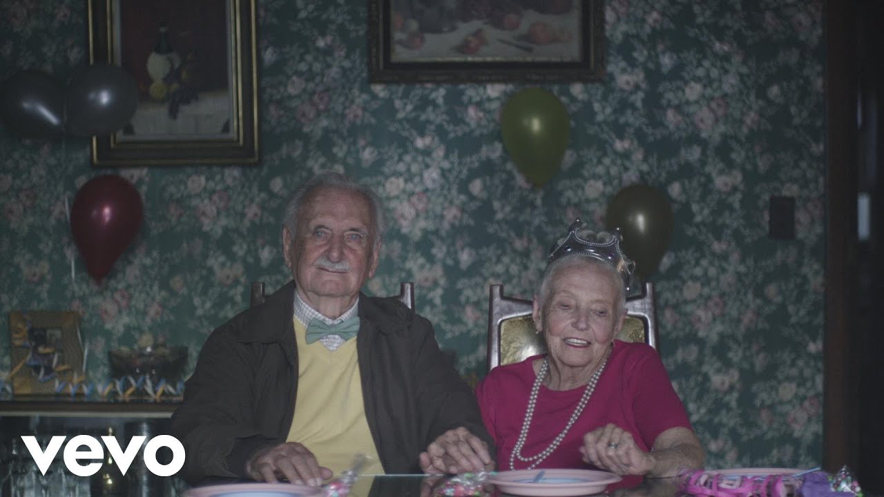 Agrupación Cariño - Niña