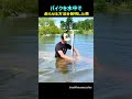 バイクを水中で走らせる方法を発明した男