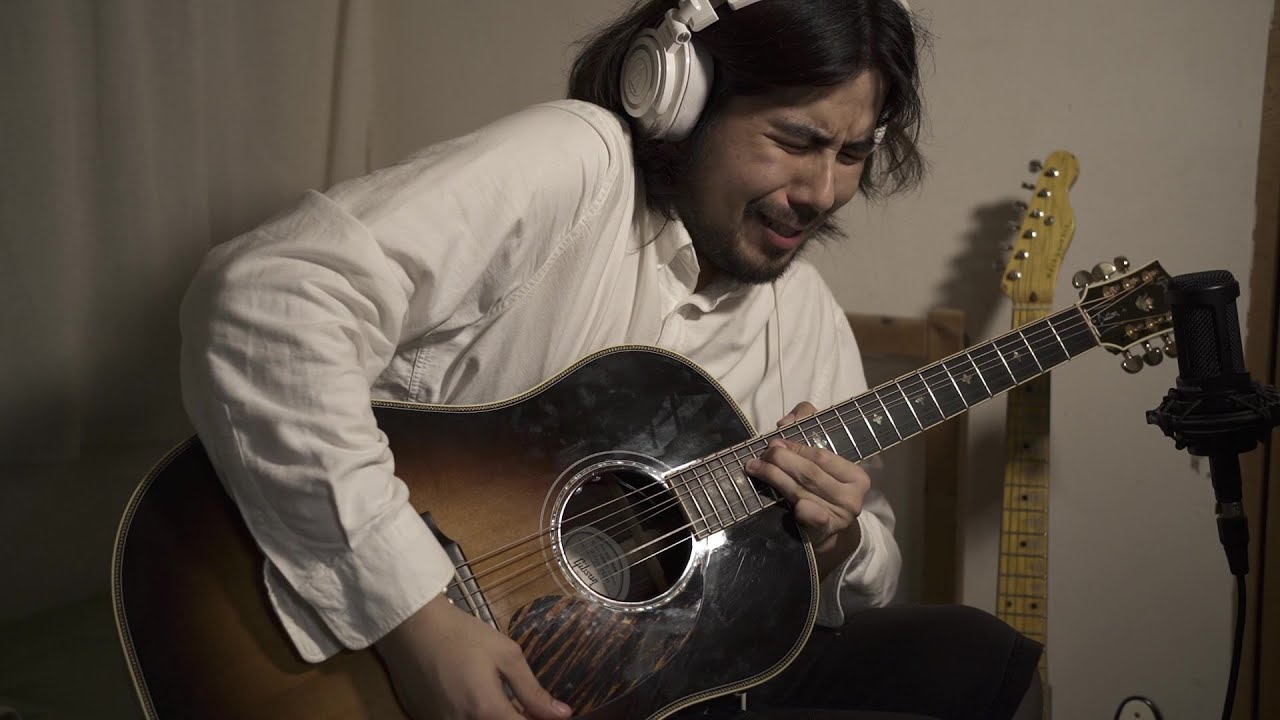 with my Gibson guitars on Tuesday, a normal working day | tired and hopeless