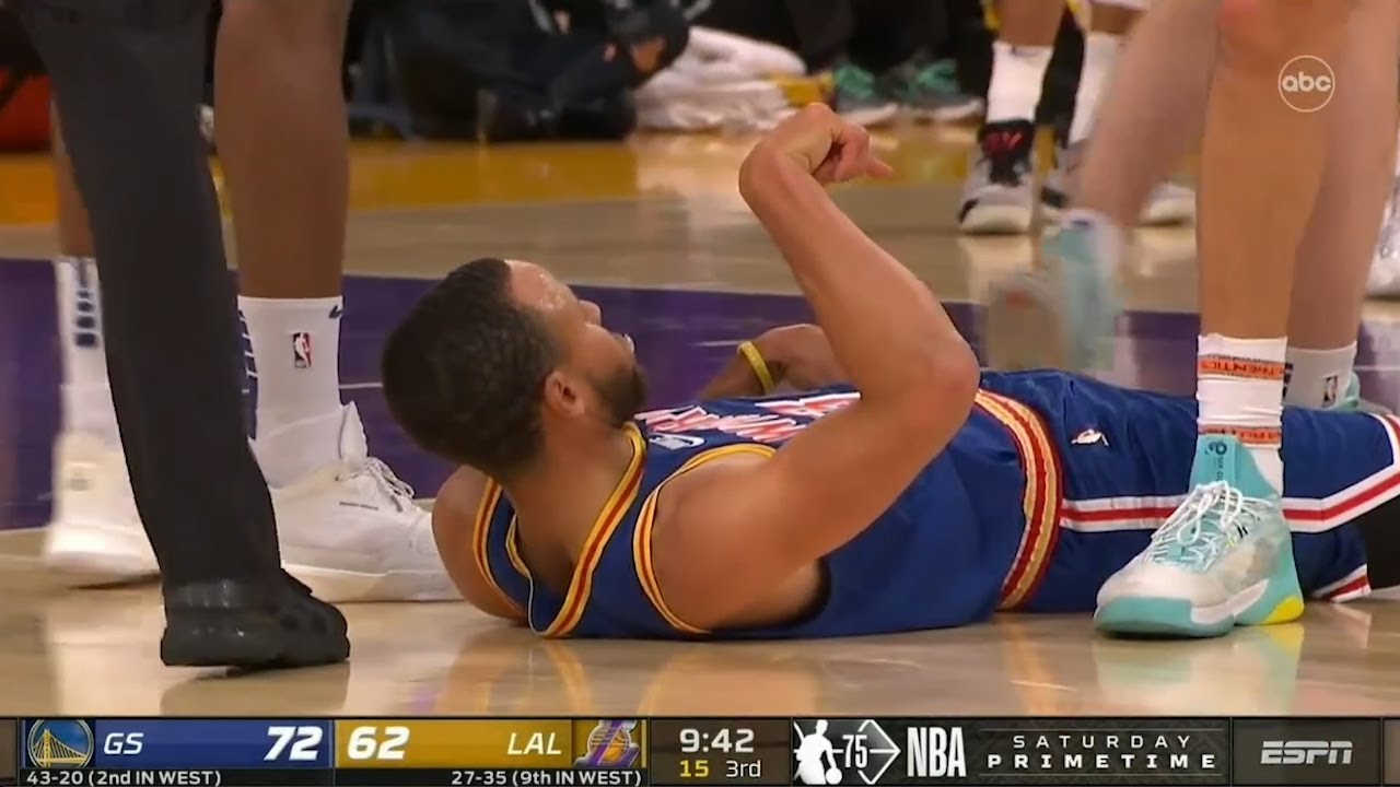 Steph Curry Threw Up One Of The Most Ridiculous Shots That Wont Count Youtube