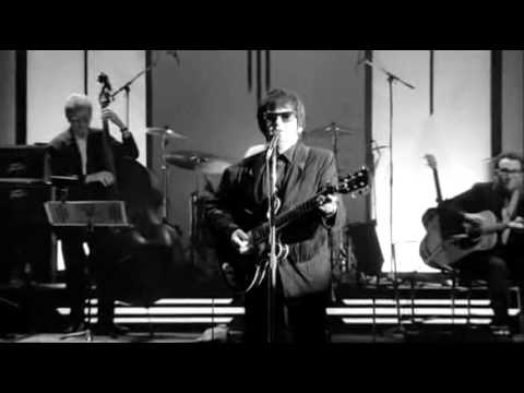 ROY ORBISON - BLUE ANGEL - LIVE (HQ-856X480) 3D VIDEO