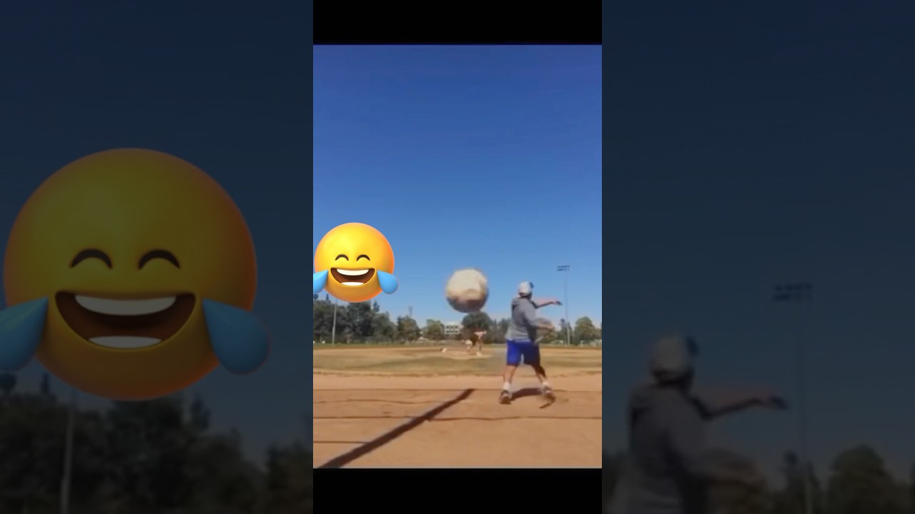 Funny baseball attack🤣🤣