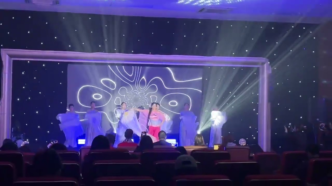 Bánh trôi nước THANH THANH NÈ  cùng MISS HƯƠNG GIANG 👸