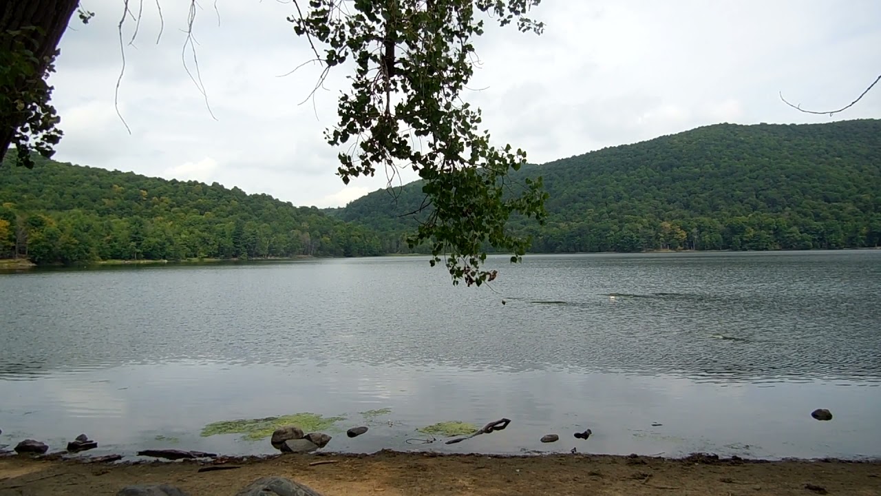 Mont SaintHilaire, lac Hertel 2 / Mont SaintHilaire, Hertel Lake 2