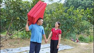 Download lagu A Single Mother Receives a Sweet Gift From the Man Who Truly Cares for Her