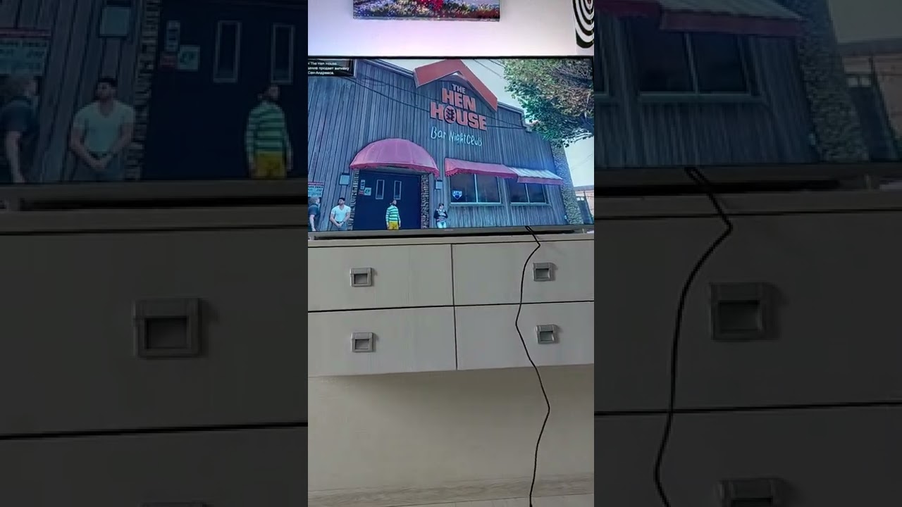 покупка недвижимости  в  гта 5 майкал десанта The Hen House бар.