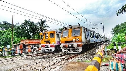 Crossing : Different Model Of   EMU Local Train Furious Skipped at Railgate