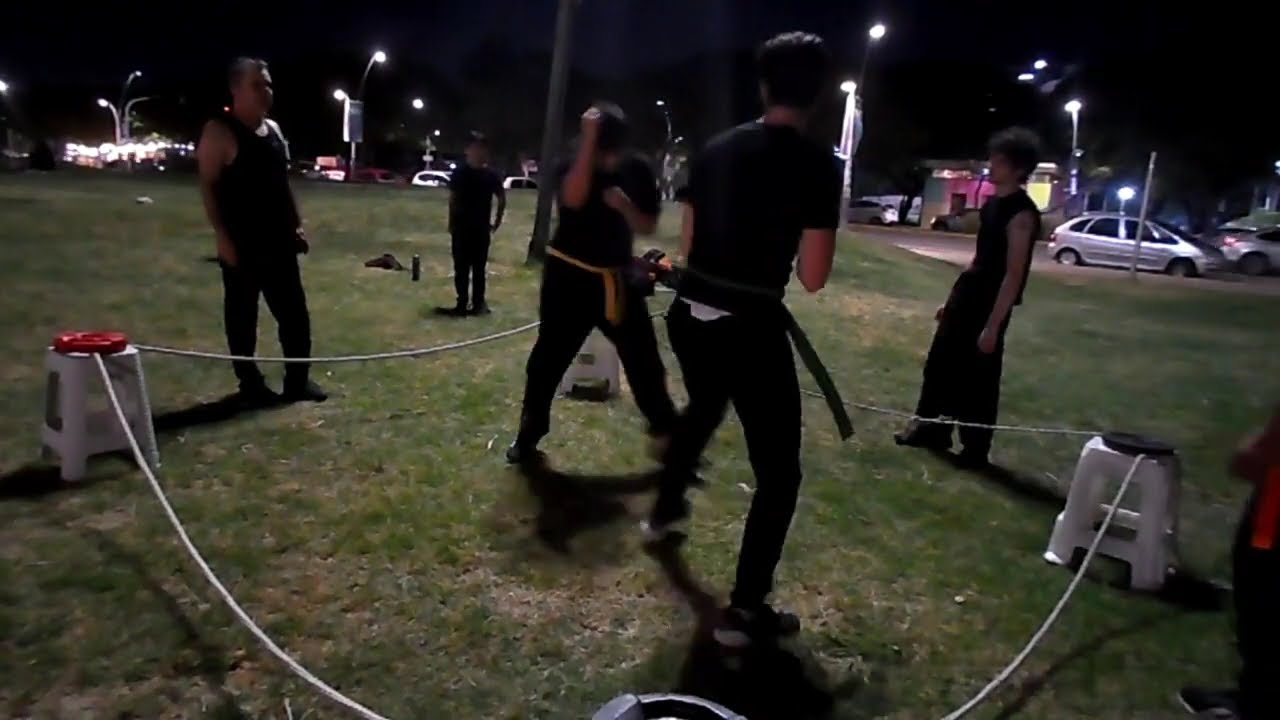 Combate Sin Reglas en el Ring de Cuerdas: Entrenamiento de Máxima Intensidad (Sin Protectores)